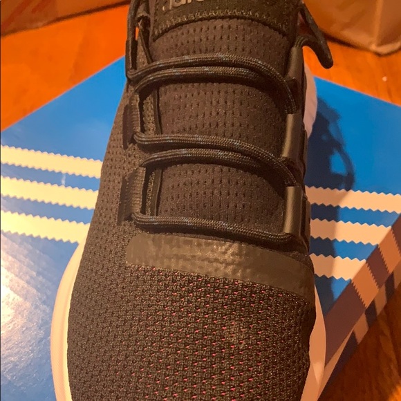 NEW Adidas Wmns Tubular Dusk Sneaker - Picture 5 of 6